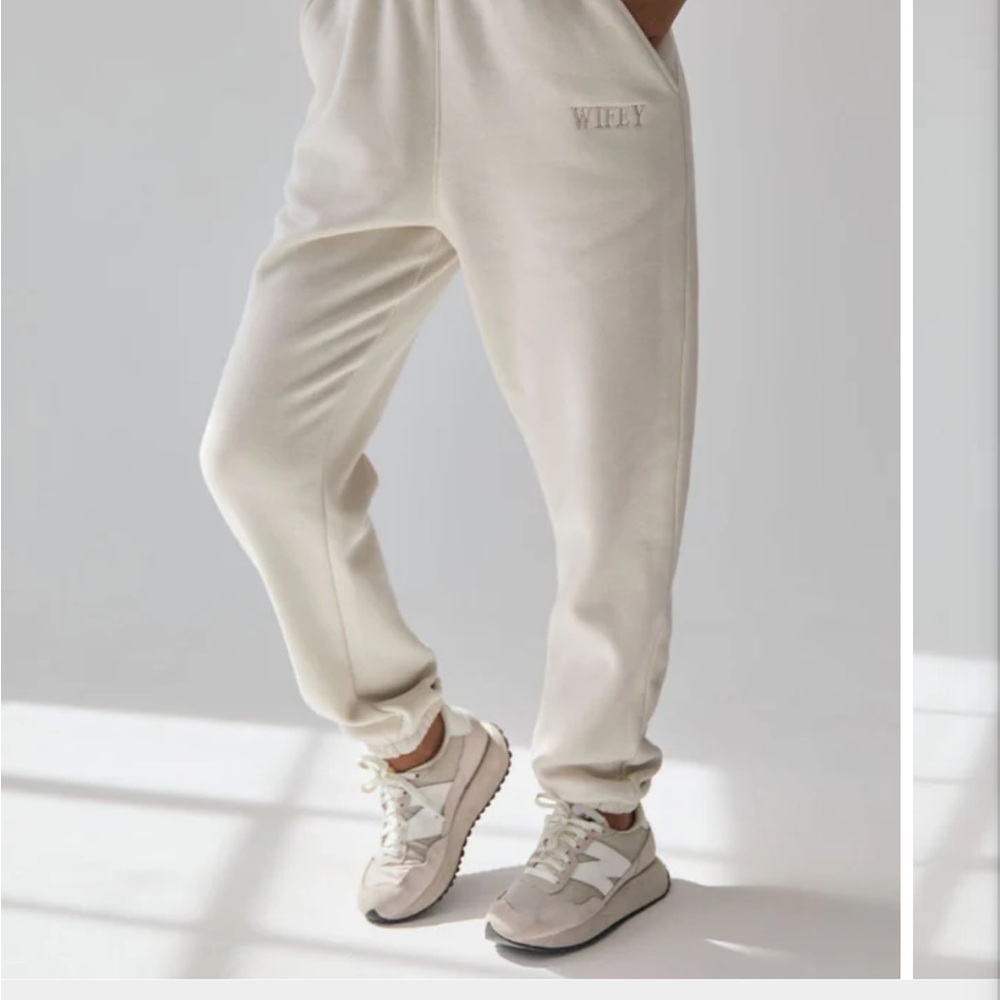 Wifey Statement Sweatpants- Champagne